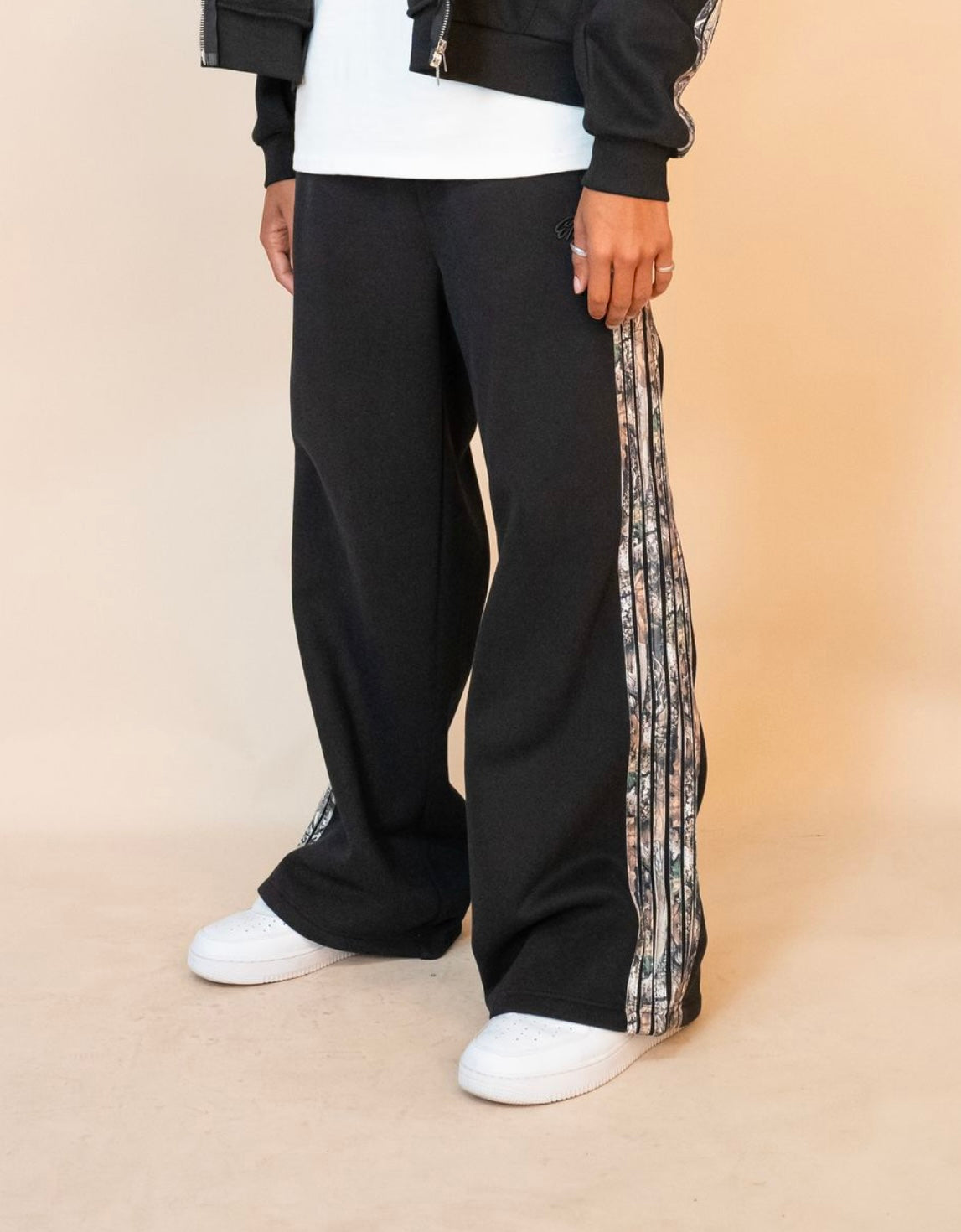 EPTM Black Baggy Stripe Camo Sweat