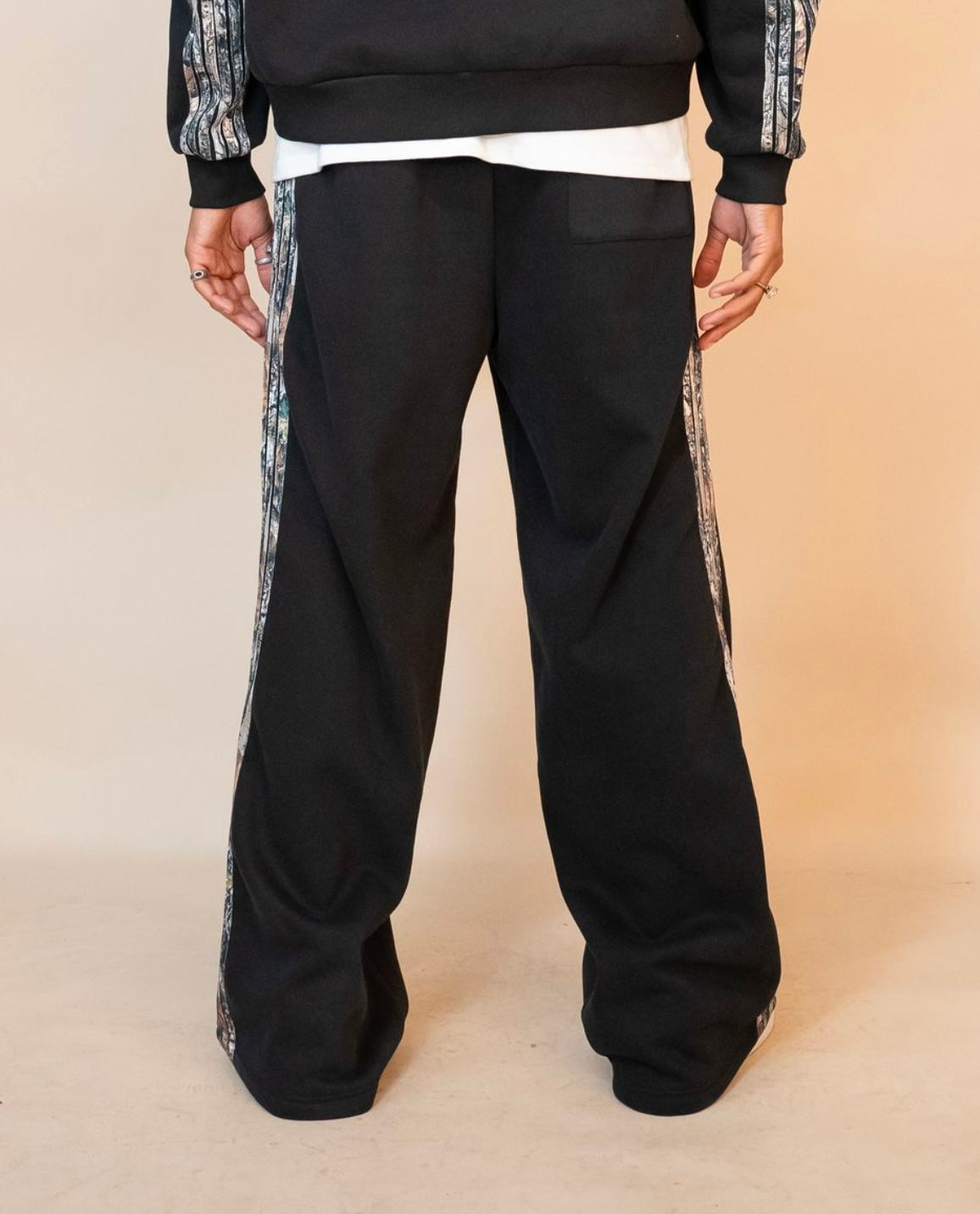 EPTM Black Baggy Stripe Camo Sweat