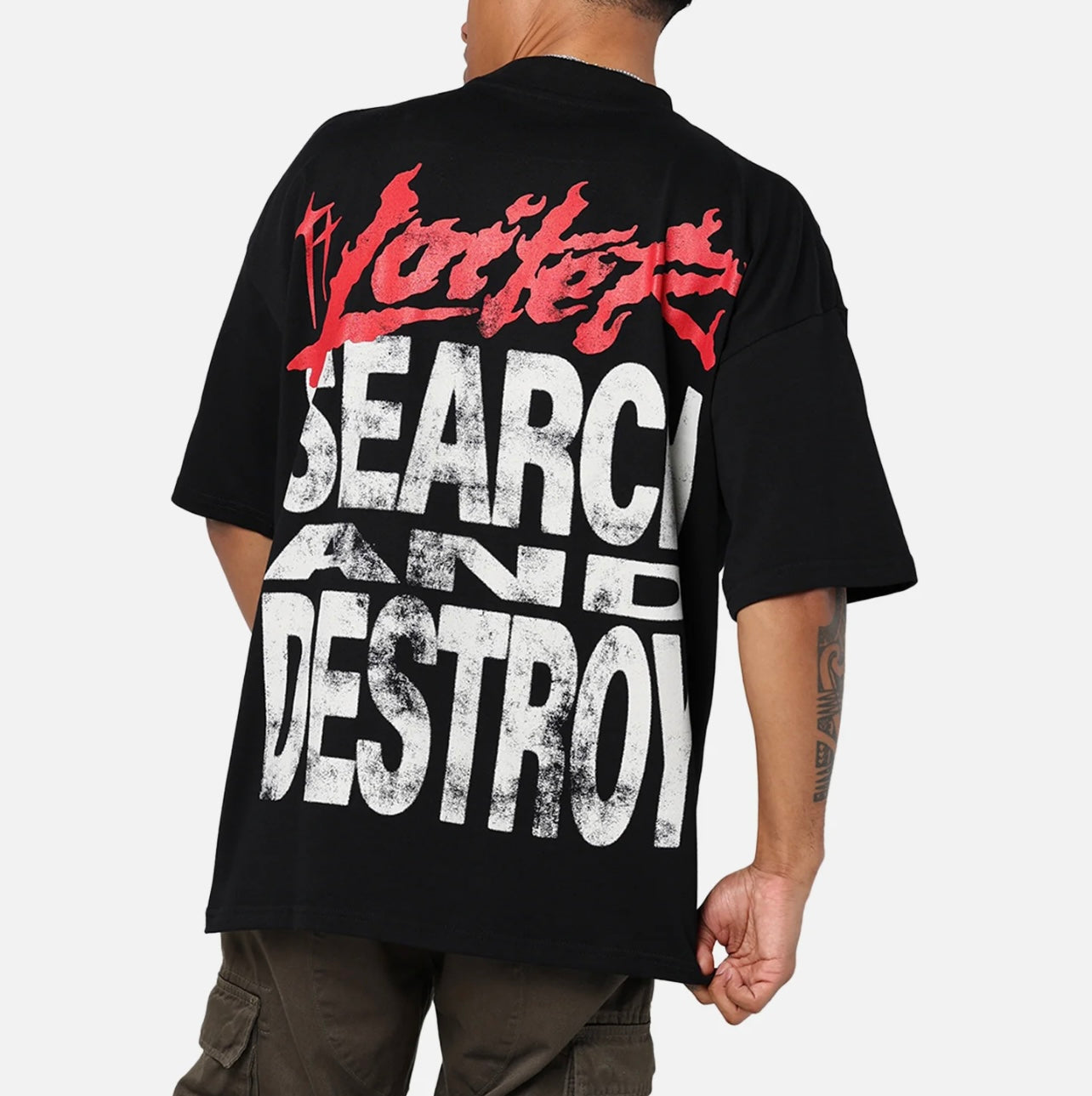 Loiter Statue Tee