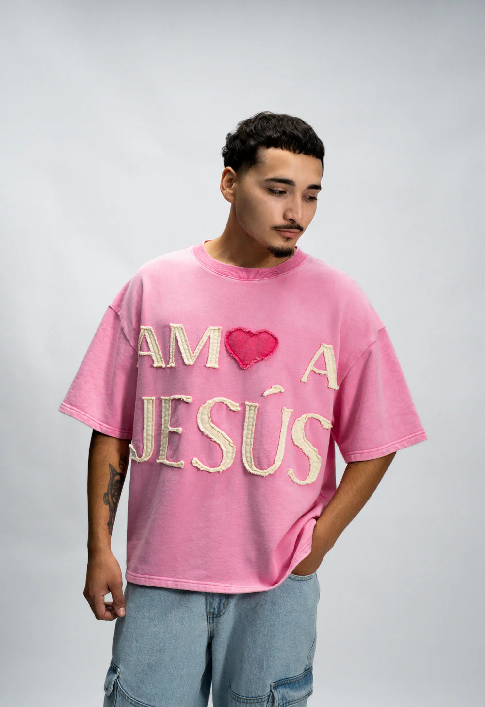 God In You “Amo A Jesus” Tee Pink