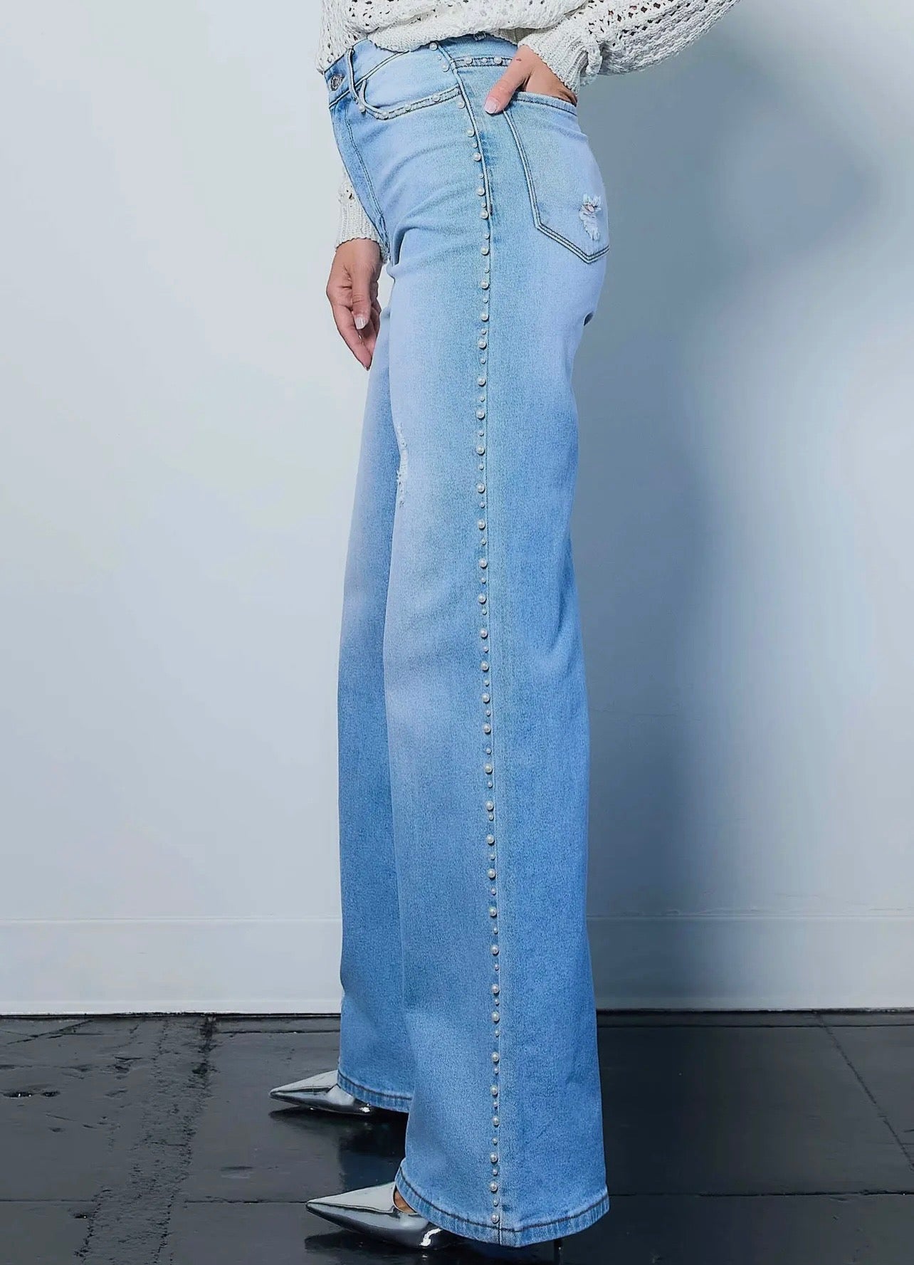 Vibrant High Rise Blue Wash Denim With Pearls
