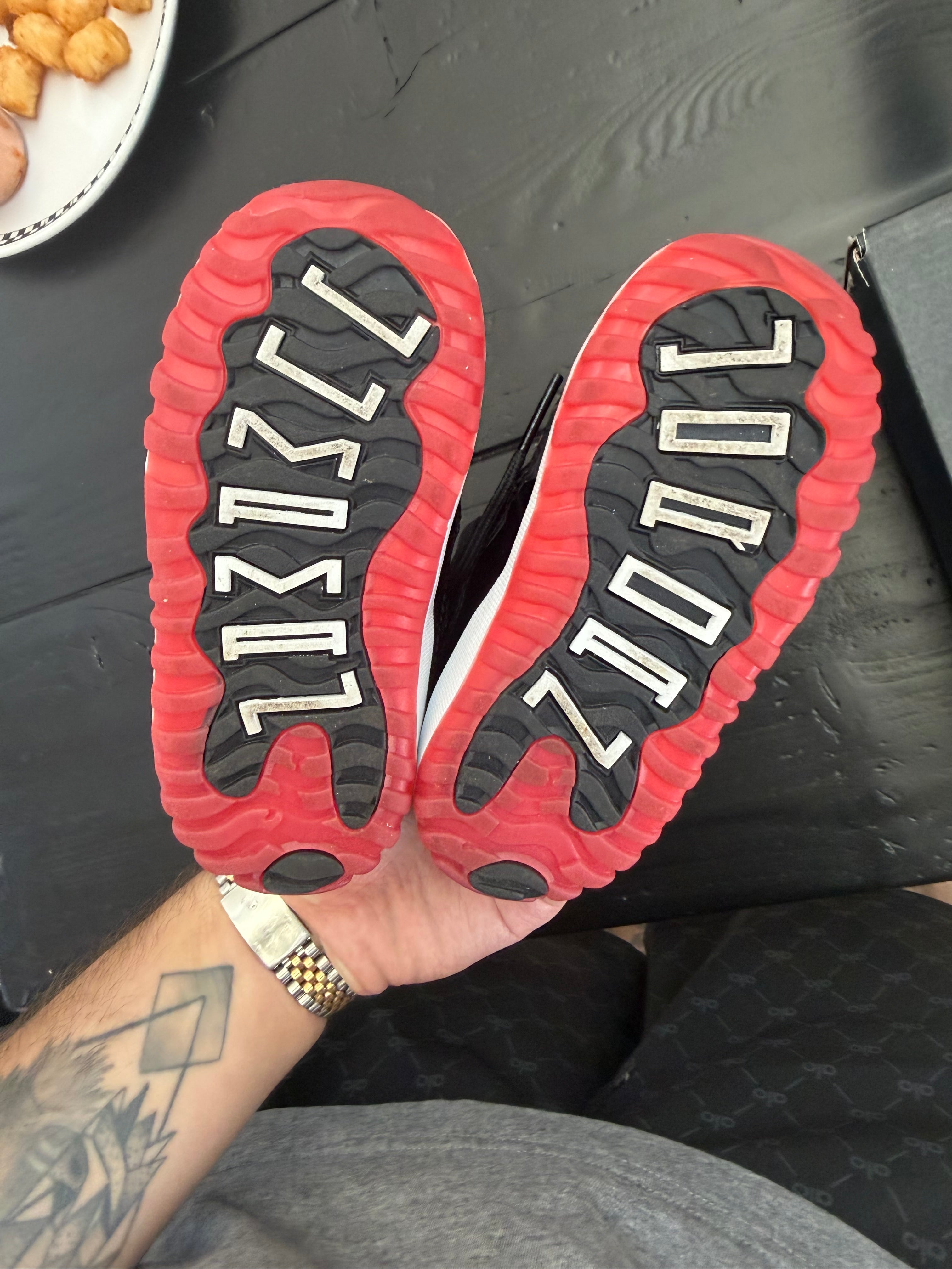Bred Low Size 8C (Pre-Owned)