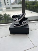 Jordan 1 Low Shadow
