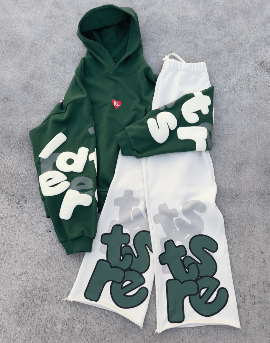 Red Letters Scattered Pant Bone Sweatpants