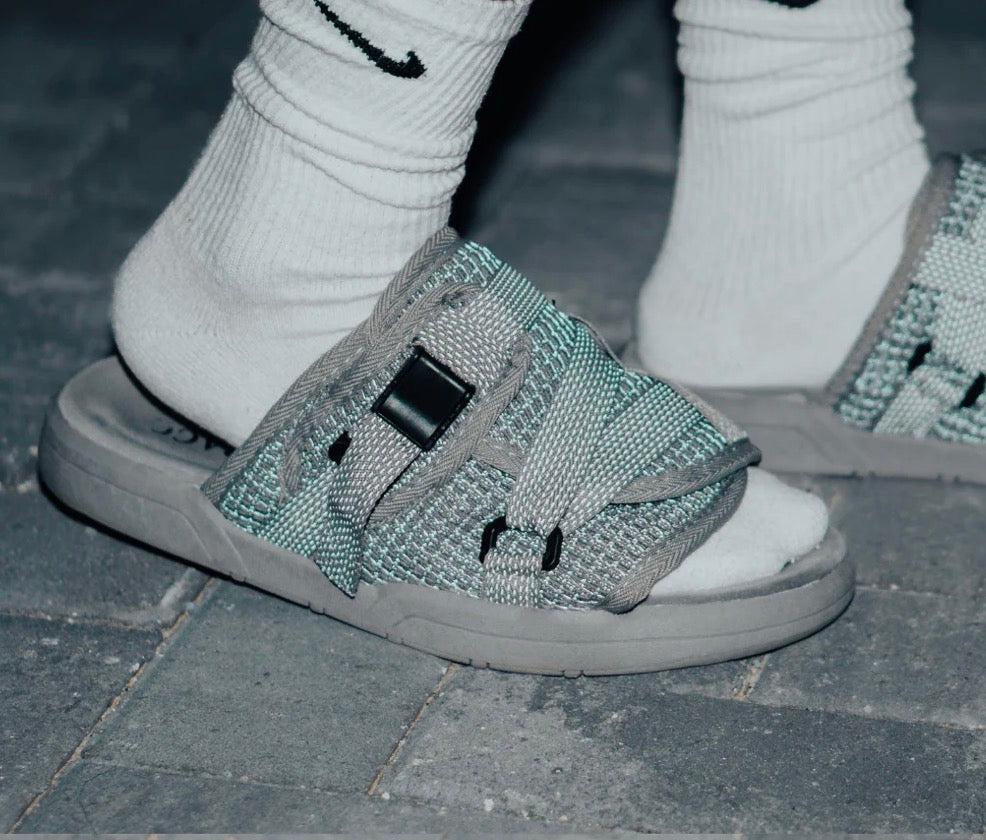 Draco Slide Grey